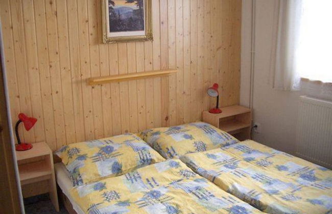 Marie Pavla With 7 Bedrooms and 4 Bathrooms - Photo 28