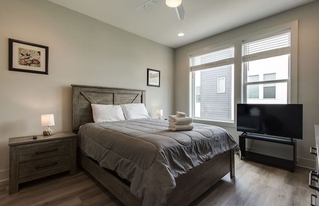 Harmony Highrise - Photo 7