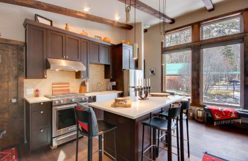 Hike, Fish and Bike Mc Leod Home with Fire Pit - Foto 3