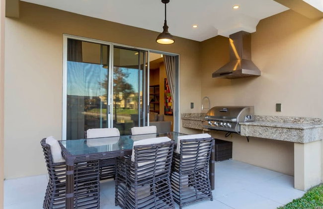 Stunning 4Bd Close to Disney @ Magic Village 7614 - Foto 135