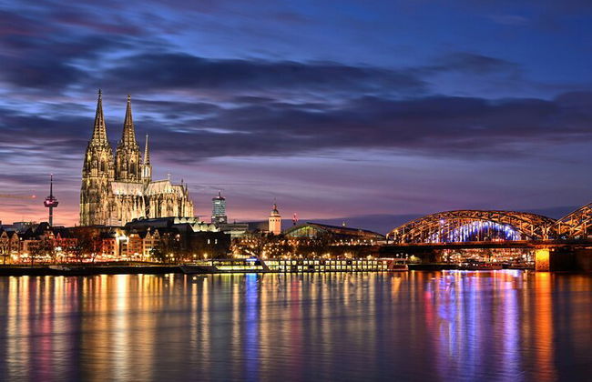 Private 10 Hour Cologne Tour from Frankfurt with Free Photoshoot - Photo 3