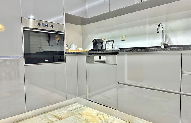 YOUROPO - Downtown - Photo 32