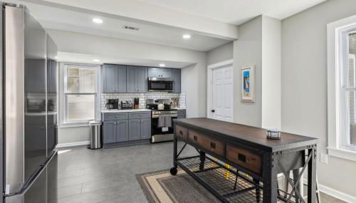 Spacious Home with Game Room - 9 mins from Cedar Point - Foto 4