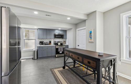 Spacious Home with Game Room - 9 mins from Cedar Point - Foto 4