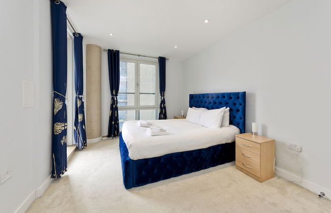 Spacious Flat Near South Bank by Underthedoormat - Photo 5