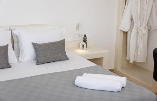 Theophrasti Suites - Photo 30