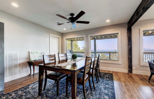 Waterfront Lake House With Hot Tub & Firepit - Foto 24