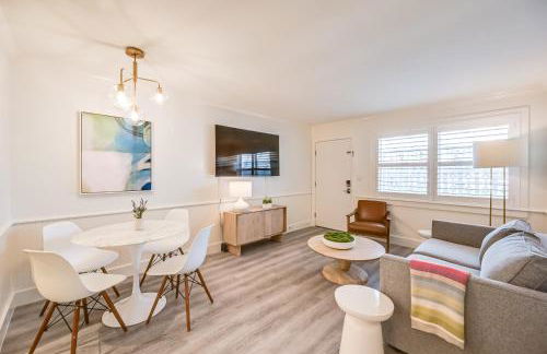 Updated Dtwn Naples Condo Across From Beach! - Photo 1