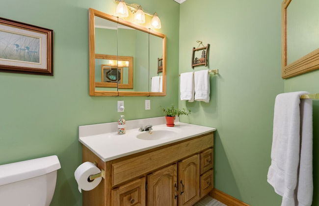 Bear Essentials Lakefront Hideaway - Foto 24