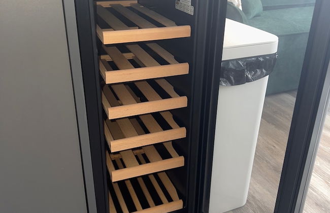 City Centre 1-bed Apartment in Preston With Sky - Photo 11