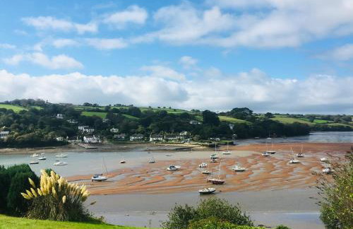 The Thatched Cottage - Photo 17