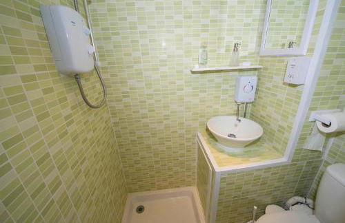 2 bedroomed cottage near quay - Foto 2