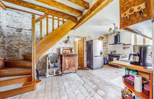 3 Bedroom Nice Home In Lainsecq - Foto 7