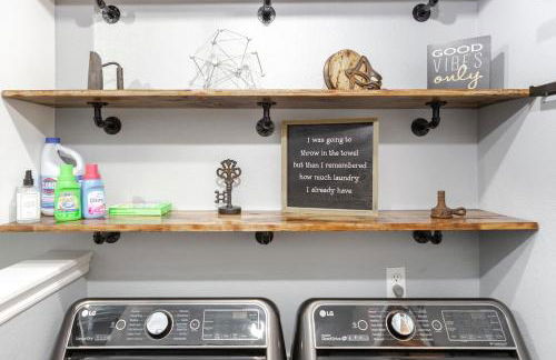 Whimsical Lake House - Foto 45