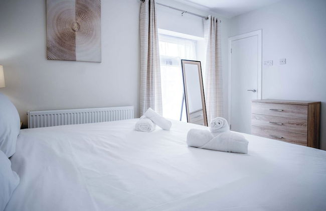 Fleet Street - 2 Bedroom - Swansea - Photo 8