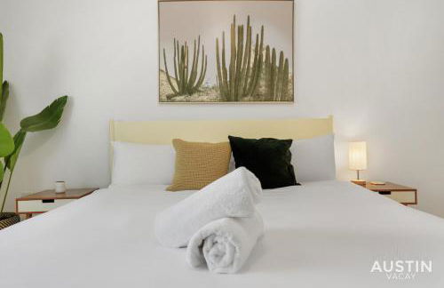 Stylish Austin Retreat w Luxurious King Bed and WD - Foto 19