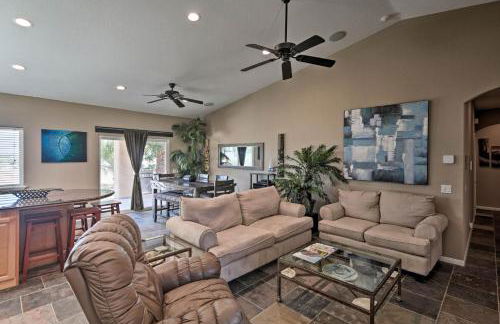 Sun-Soaked Colorado River Haven - Walk to Beaches! - Foto 3