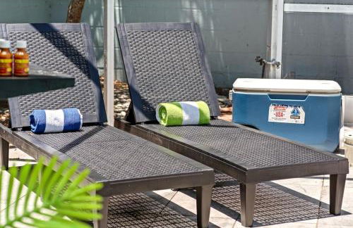 Beachside Escape Poolhouse w Game Room, Grill - Foto 9