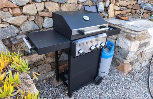 Künstlerhaus Finca Madreselva mit atemberaubenden Weitblick mit Infinitypool, kleinen Teichen und vielen Sitzplätzen in Tolox Malaga im Nationalpark Sierra de las Nieves, ideal für Entspannung, aber auch zum Wandern - Foto 38