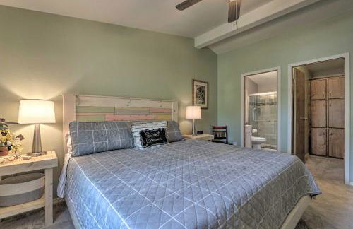 Updated Strawberry Family Cabin with 2 Private Decks - Foto 13