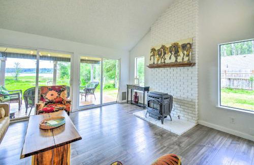 Stunning Hood Canal Getaway w/ Private Deck! - Foto 5