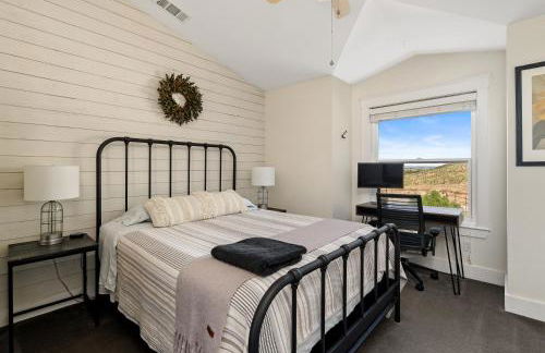 Paso Wine Country Farmhouse with Pool, Spa, Game Room - Foto 16