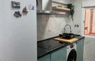 Entire apartment in the heart of downtown N&N - Photo 10