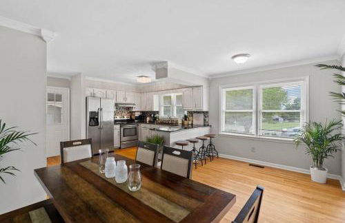 Cozy Lake Home - Jacuzzi King Bed Marina Access - Foto 12