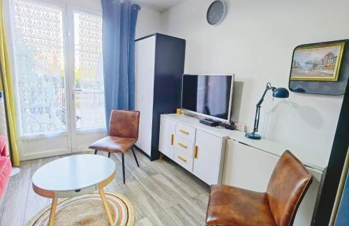 Comfortable house 45m2, 20 min to Paris with BBQ and shared private garden - Foto 15