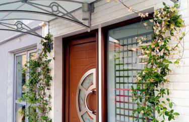 Orchid Apartments - Photo 5