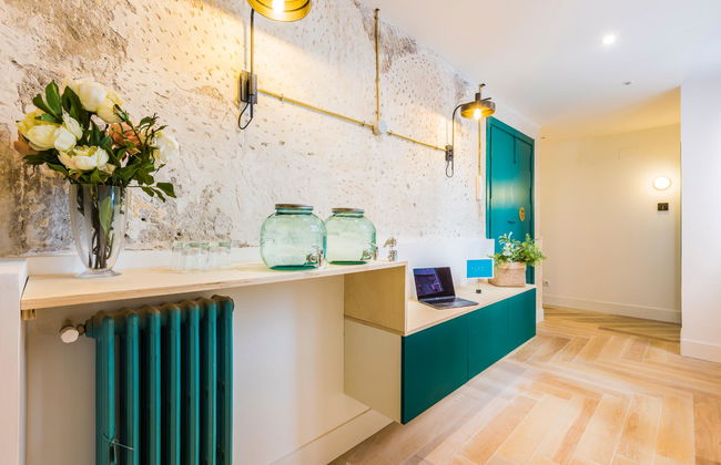 Be Mate Gran Vía Suites - Photo 2