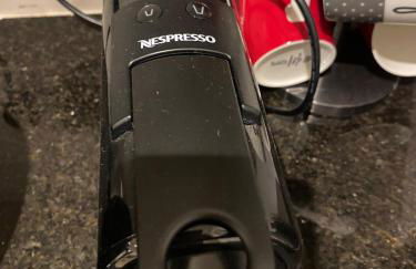 Luxury Large Five Bedroom Family House Sleeps 10 - Photo 22