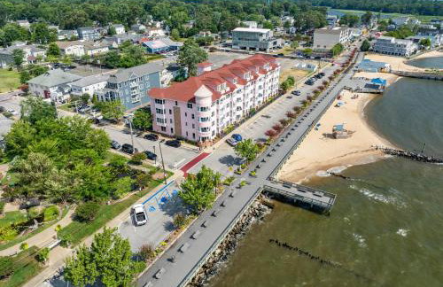 Bayfront Boardwalk Condo w Sunrise Views - Foto 39