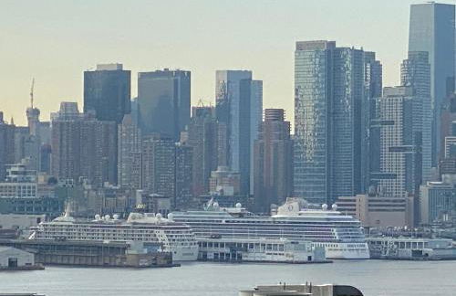 Nice 2 bedrooms, Massage Seat, close to New York, THE BEST CHOICE!! - Foto 1