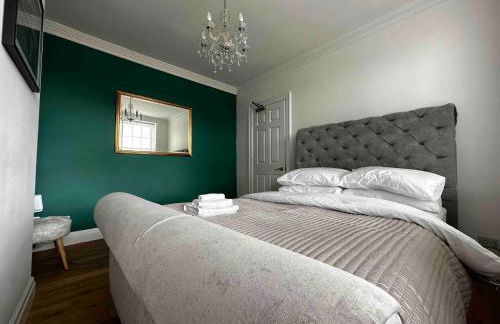 Grammar School Yard Four Bedroom Free Parking - Foto 40