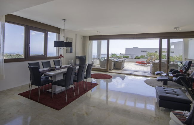 Great Penthouse Near Beach - Photo 7