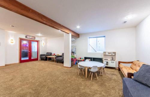 Big Family Getaway- Theater Room- BBQ- Play Room- Fire Pit - Foto 38