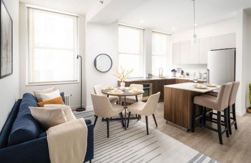 Luxury 2BD nr Wall St Gym Rooftop w/d - Foto 1