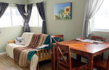 Peaceful Vacation Getaway, Private Yard, Hot Tub, 360 Views, Cozy Cottage in the heart of the Bitterroot Valley, Sage Cottage 406 - Foto 17