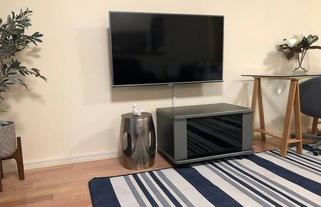 Escape to Strathfield for 8 guests - Photo 9