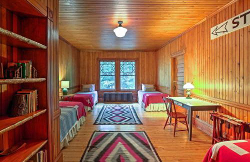Restored Historic Saranac Lake Home Lake Access! - Foto 23
