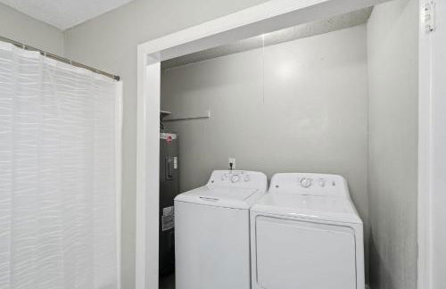 Modern 2BR Retreat Near Stone Mountain - Foto 9