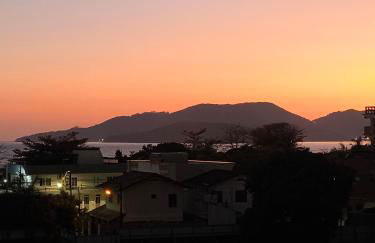 Encantador Apartamento 100m da Praia com vista mar - Foto 44