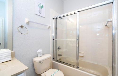 Cozy 4BR Regal Oaks close to Disney - Foto 32