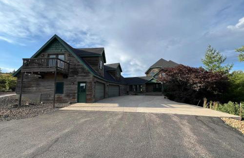 King Home- Mountain Oasis Pool & Views - Foto 1