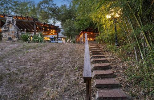 Waterfront & Pet-friendly 3-Acre Home with fire-pit - Photo 54