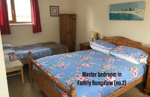 Court Farm Holiday Bungalows Ltd - Photo 2