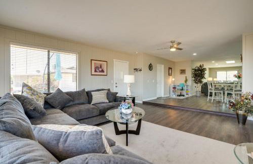 Golfers Oasis! 55 and Sun City West Retreat with Pool - Foto 13