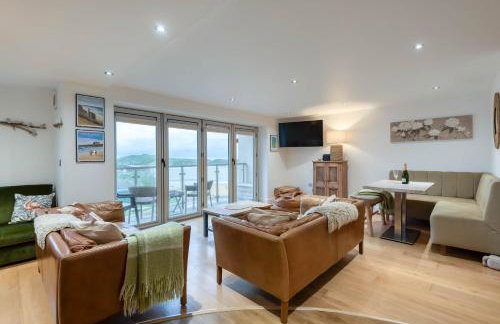 The Beach House & Porth Sands Apartments - Photo 146