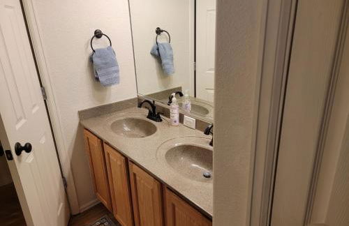 Gorgeous Pikes Peak Views, Fireplace & 3-Bedrooms - Foto 6